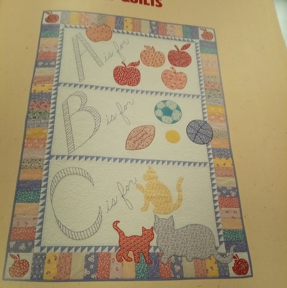 The Quilted Apple by Laurene Sinema Quilt Patterns Quilting Apples Fruit - Picture 4 of 9